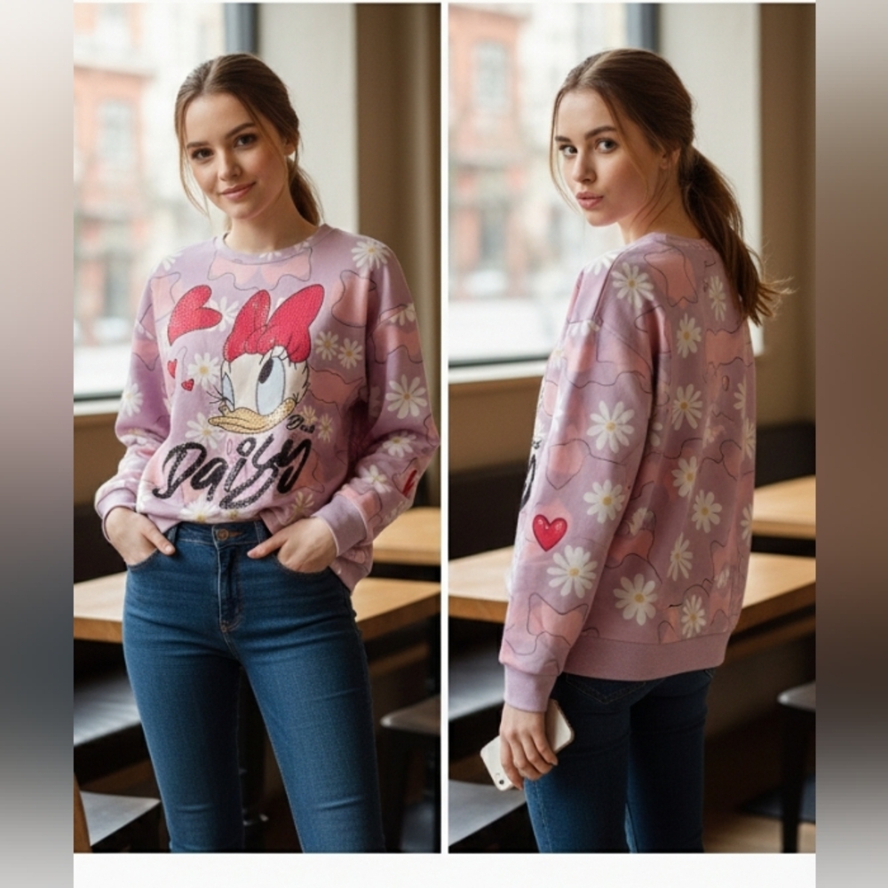 Daisy Duck Graphic Sweatshirt